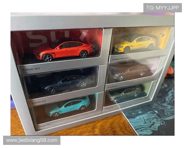 1：64车模开箱：限定 #日产天际线